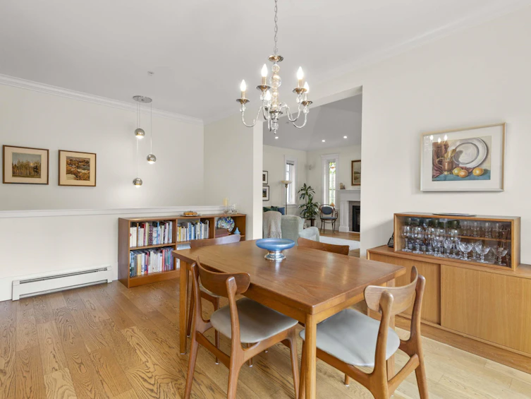 2304 W 6th Avenue, Vancouver, BC, V6K 1V9 - 3