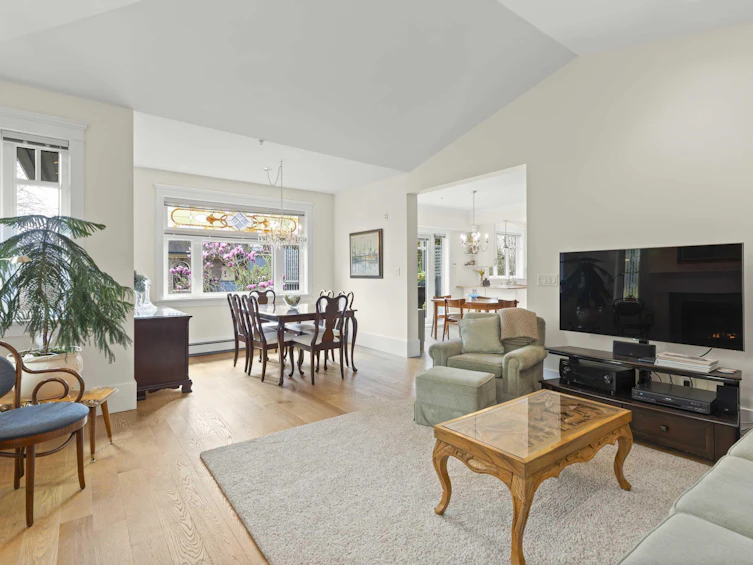 2304 W 6th Avenue, Vancouver, BC, V6K 1V9 - 5