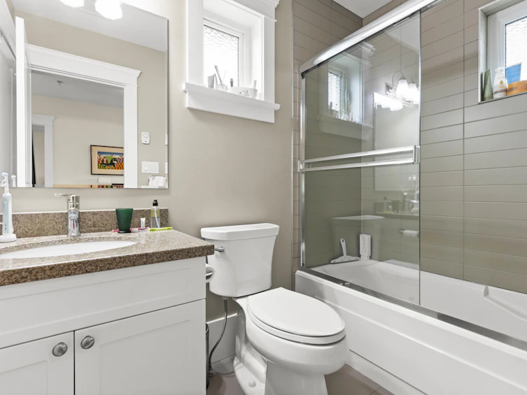 2304 W 6th Avenue, Vancouver, BC, V6K 1V9 - 37