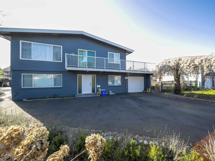 9031 Glenbrook Court, Richmond, BC, V7A 2T1 - 2