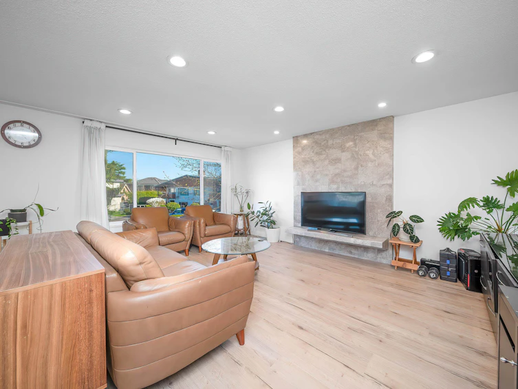 9031 Glenbrook Court, Richmond, BC, V7A 2T1 - 11