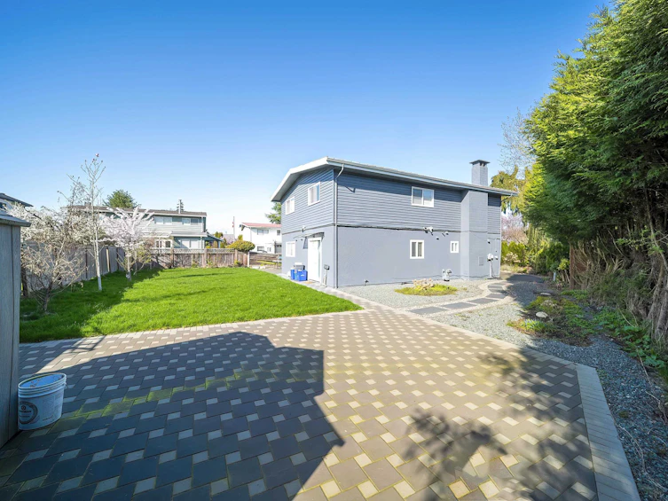 9031 Glenbrook Court, Richmond, BC, V7A 2T1 - 29
