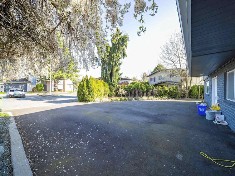 9031 Glenbrook Court, Richmond, BC, V7A 2T1 - 4