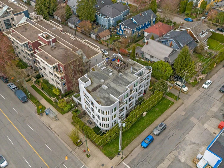101-3505 W Broadway, Vancouver, BC, V6R 2B5 - 39