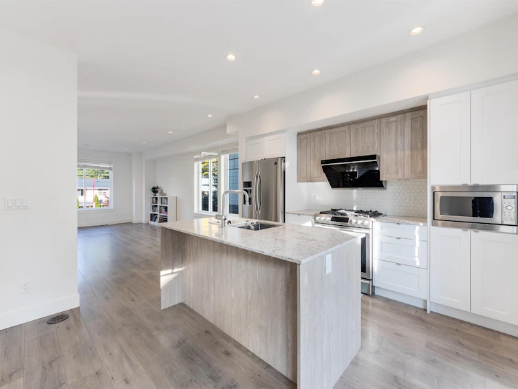 17-11188 72 Avenue, Delta, BC, V4E 0A5 - 2