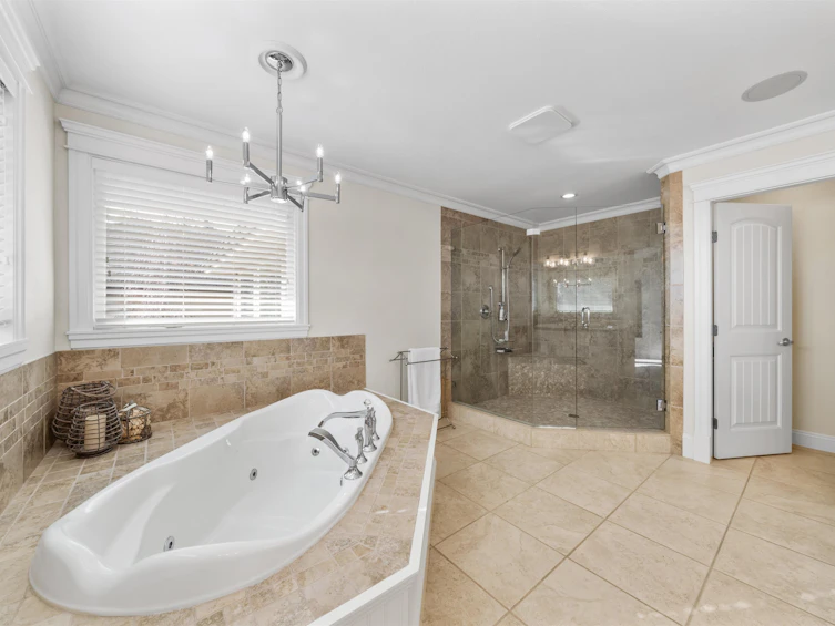 24760 102a Avenue, Maple Ridge, BC, V2W 0A1 - 23