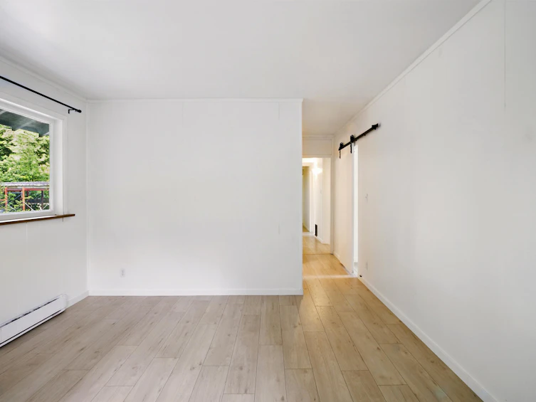 937 Montroyal Boulevard, North Vancouver, BC, V7R 2G9 - 26