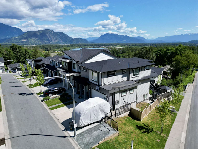 24-43925 Chilliwack Mountain Road, Chilliwack, BC, V2R 4A1