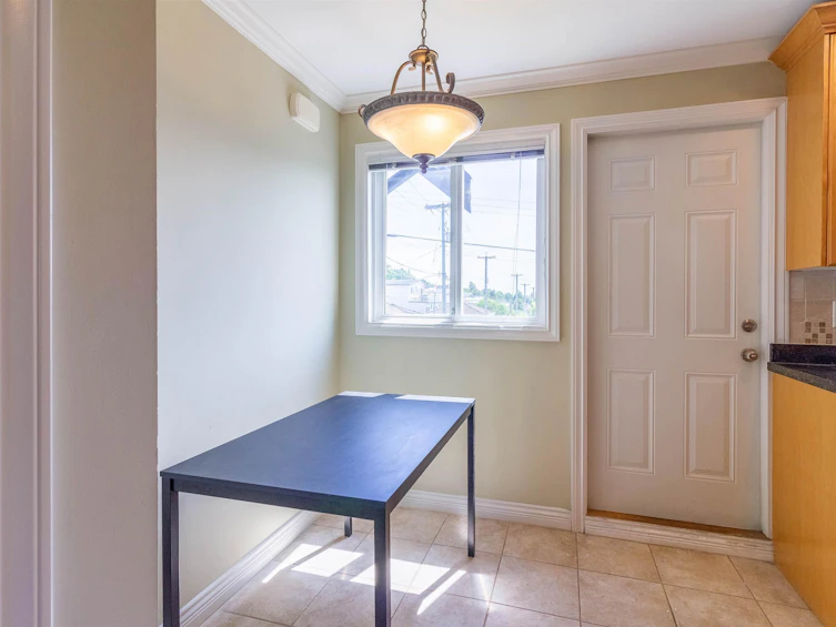 1150 E 41st Avenue, Vancouver, BC, V5W 1R2 - 12