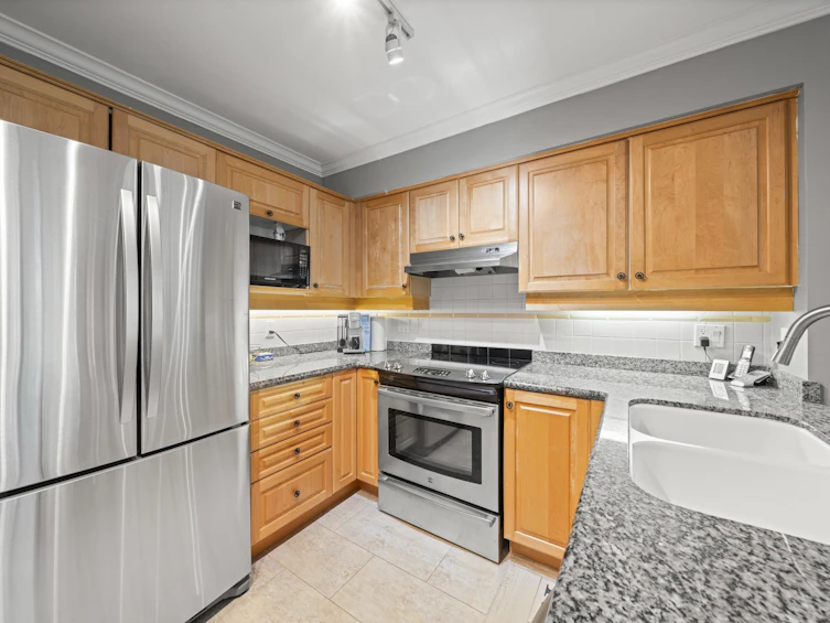 103-180 Ravine Drive, Port Moody, BC, V3H 4Z3 - 3