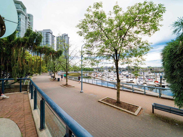 1908-198 Aquarius Mews, Vancouver, BC, V6Z 2Y4 - 24