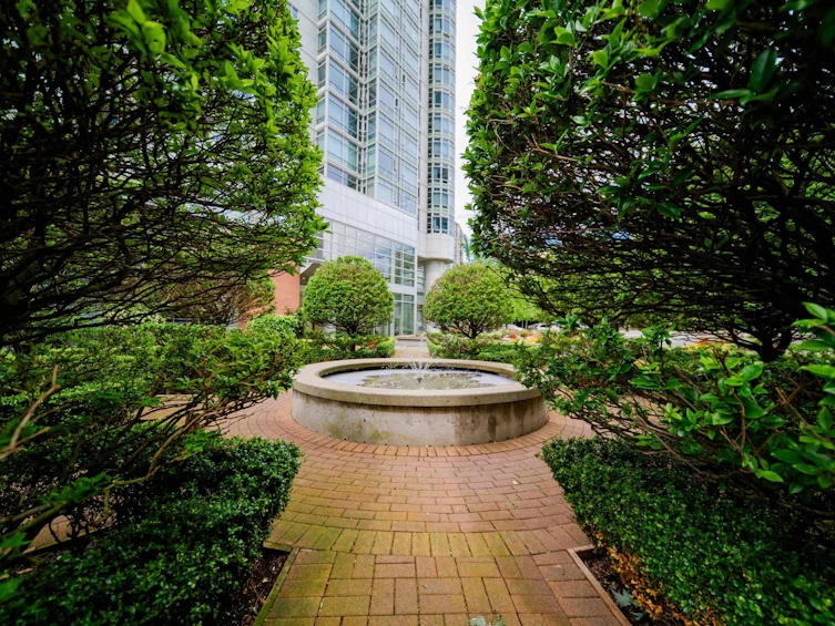 1908-198 Aquarius Mews, Vancouver, BC, V6Z 2Y4