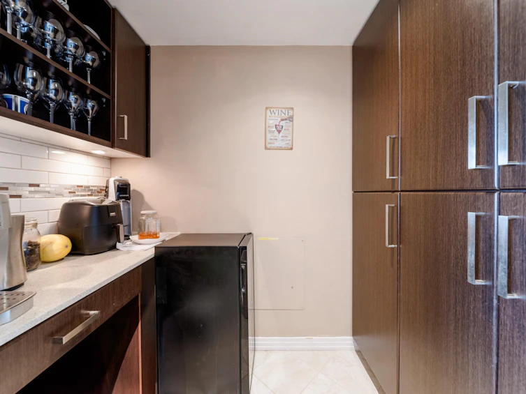 1908-198 Aquarius Mews, Vancouver, BC, V6Z 2Y4 - 8