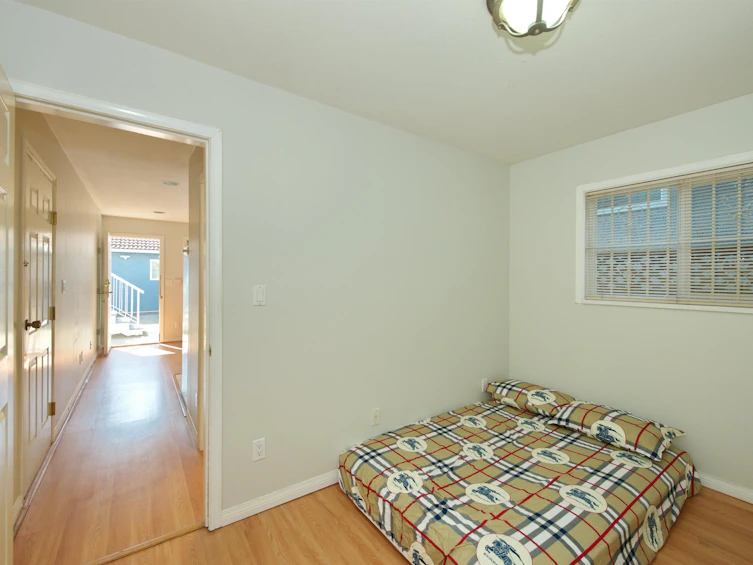 6499 St. Catherines Street, Vancouver, BC, V5W 3G9 - 27