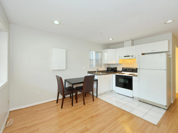 6499 St. Catherines Street, Vancouver, BC, V5W 3G9 - 6