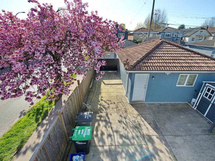 6499 St. Catherines Street, Vancouver, BC, V5W 3G9 - 13