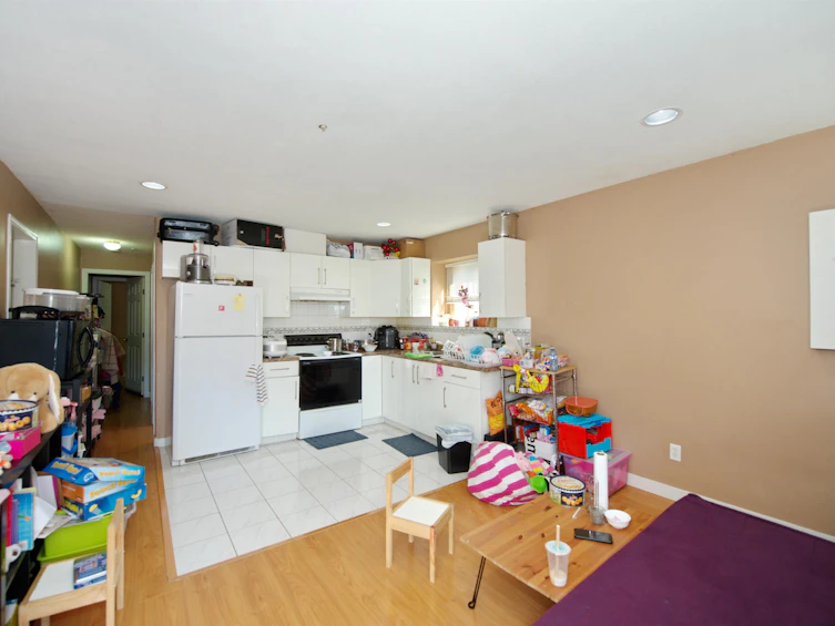 6499 St. Catherines Street, Vancouver, BC, V5W 3G9 - 7