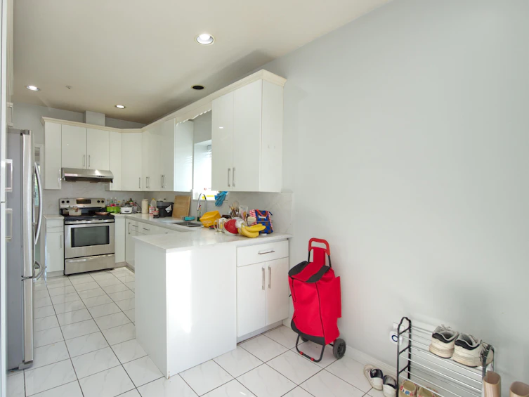 6499 St. Catherines Street, Vancouver, BC, V5W 3G9 - 40