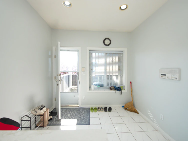 6499 St. Catherines Street, Vancouver, BC, V5W 3G9 - 39