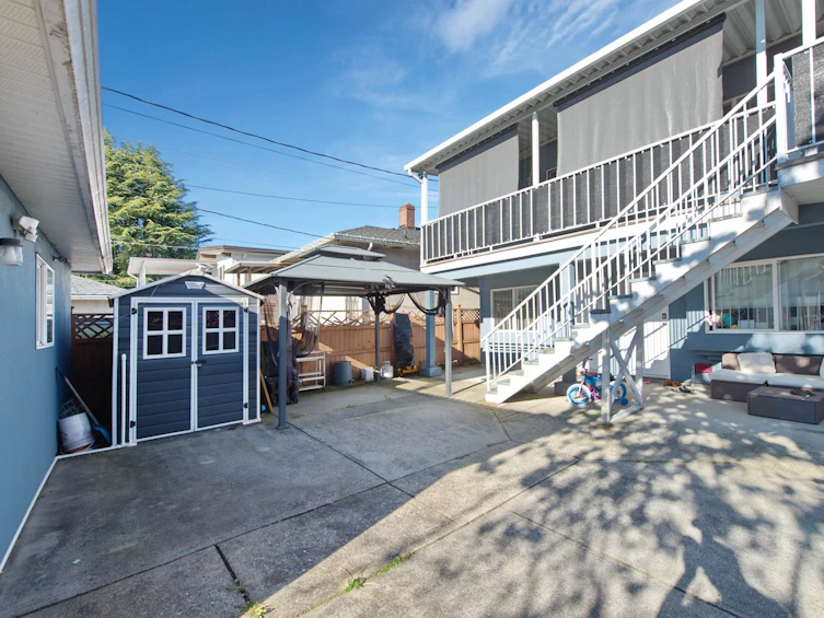 6499 St. Catherines Street, Vancouver, BC, V5W 3G9 - 4