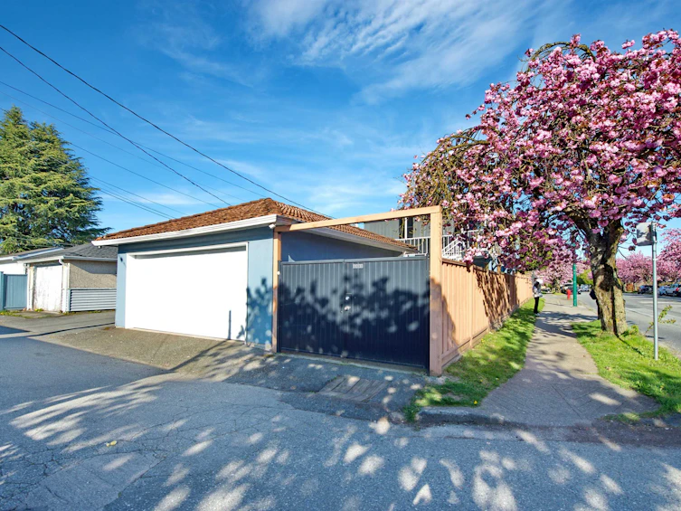 6499 St. Catherines Street, Vancouver, BC, V5W 3G9 - 25