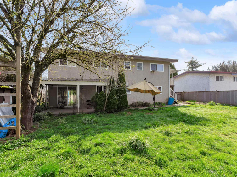 3095 Royal Street, Abbotsford, BC, V2T 2J1 - 5