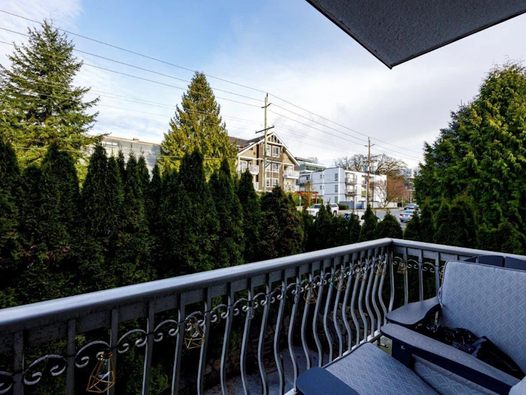 201-135 W 21st Street, North Vancouver, BC, V7M 1Z2 - 4