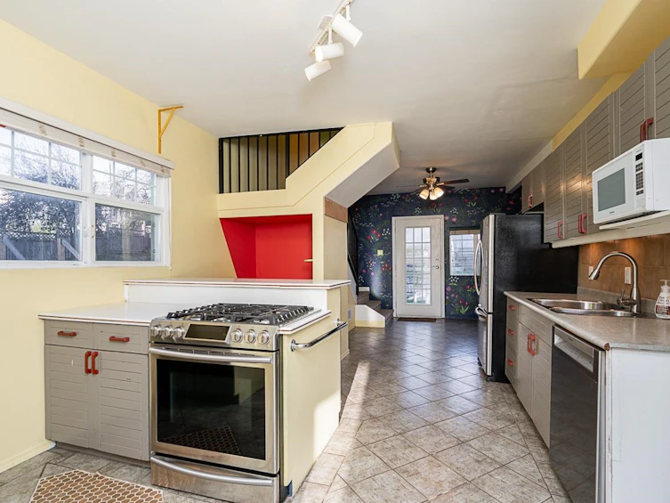 233 Eleventh Street, New Westminster, BC, V3M 4C8 - 13
