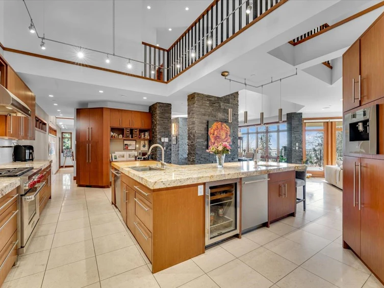 1125 Groveland Court, West Vancouver, BC, V7S 1Z7 - 4