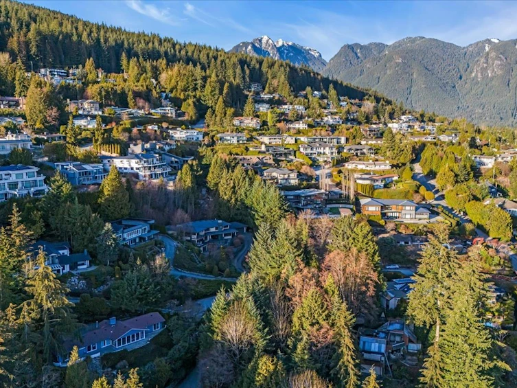 1125 Groveland Court, West Vancouver, BC, V7S 1Z7 - 39