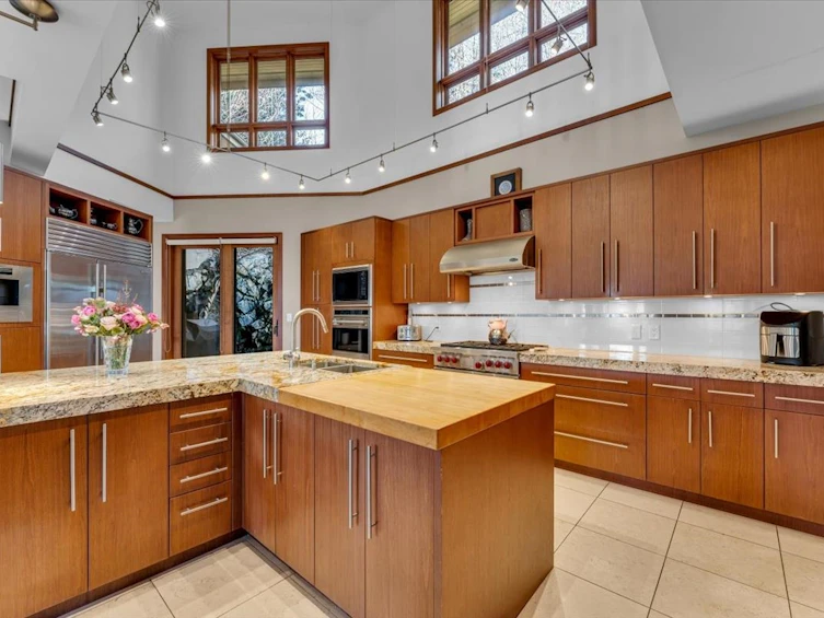 1125 Groveland Court, West Vancouver, BC, V7S 1Z7 - 3