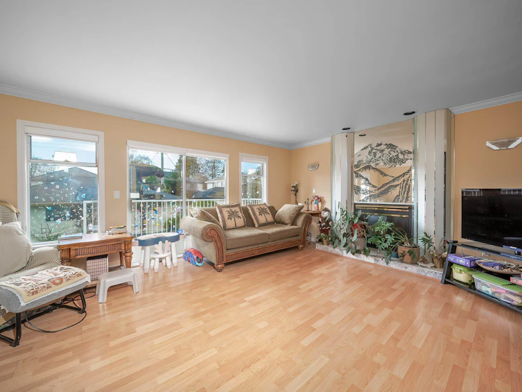 6009 Selkirk Street, Vancouver, BC, V6M 2Y7 - 6