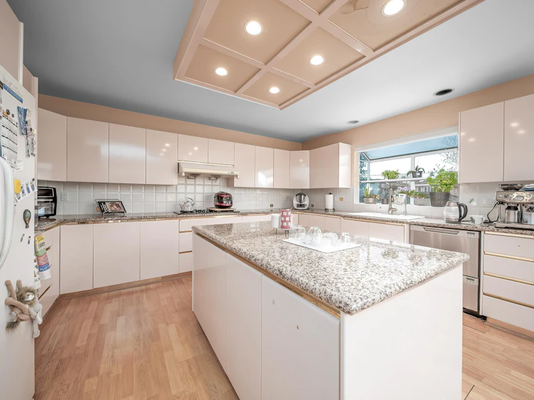 6009 Selkirk Street, Vancouver, BC, V6M 2Y7 - 7