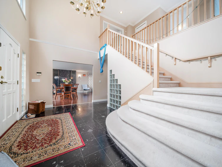 6009 Selkirk Street, Vancouver, BC, V6M 2Y7 - 3