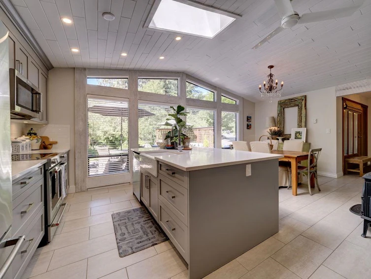 6559 Pickleball Court, Sechelt, BC, V7Z 0N3 - 19