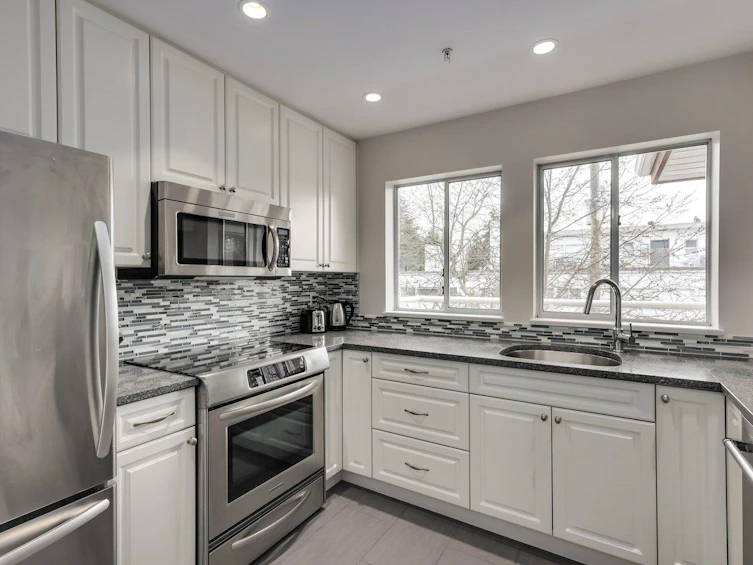 411-1880 W 6th Avenue, Vancouver, BC, V6J 1R6 - 8
