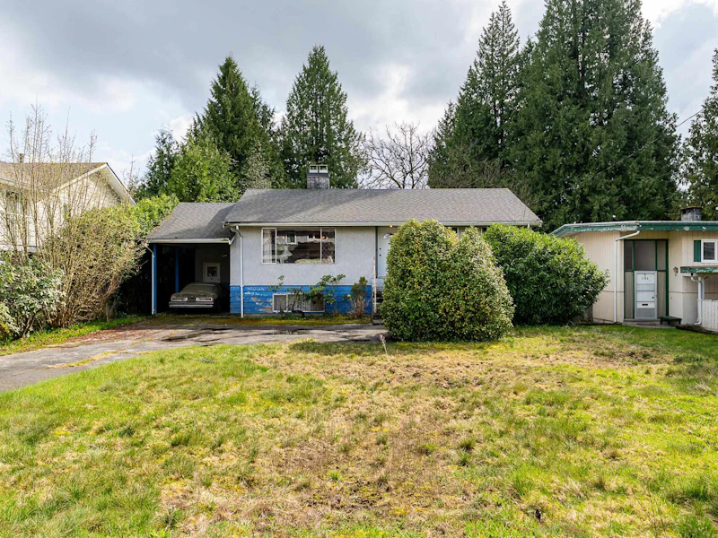 1128 Foster Avenue, Coquitlam BC V3J 2M7