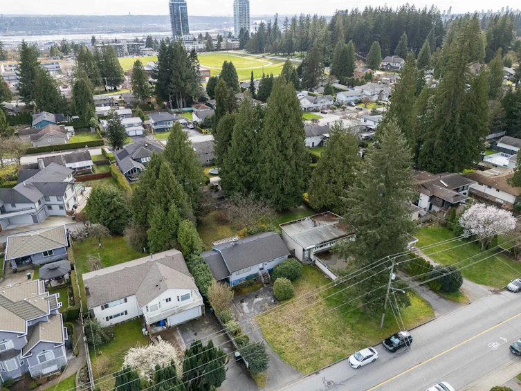 1128 Foster Avenue, Coquitlam, BC, V3J 2M7 - 5