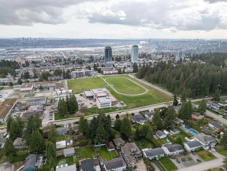 1128 Foster Avenue, Coquitlam, BC, V3J 2M7 - 34