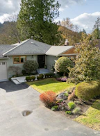 971 Caithness Crescent
