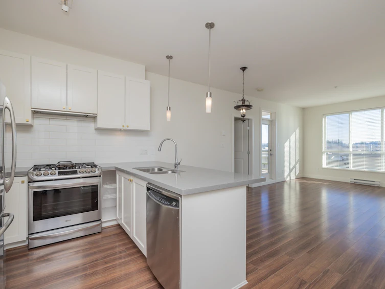 221-15850 26 Avenue, Surrey, BC, V3Z 2N6 - 6