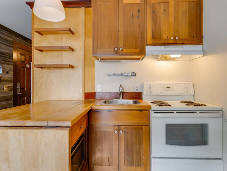 1-2219 Sapporo Drive, Whistler, BC, V8E 0B5 - 7