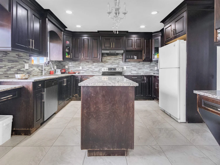 12526 75a Avenue, Surrey, BC, V3W 0M3 - 7
