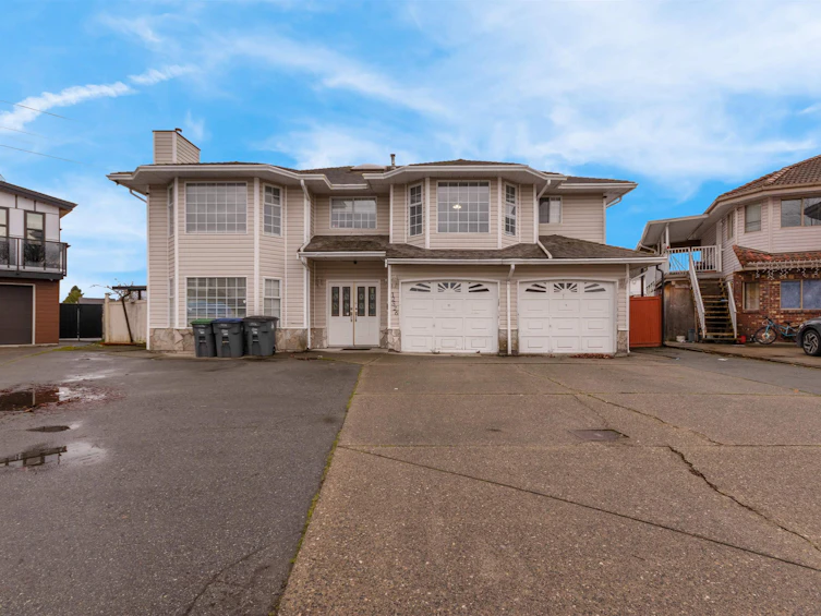 12526 75a Avenue, Surrey, BC, V3W 0M3