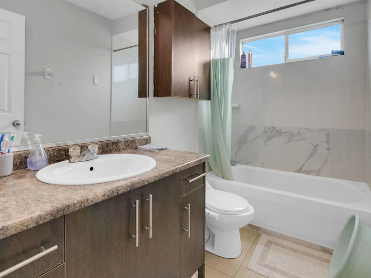 12526 75a Avenue, Surrey, BC, V3W 0M3 - 25