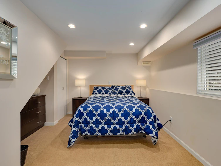 1263 Cloverley Street, North Vancouver, BC, V7L 1N7 - 21
