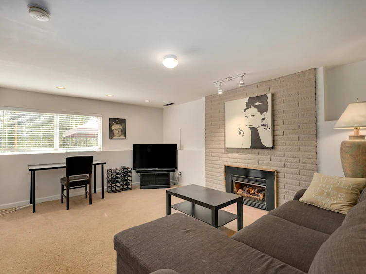 1263 Cloverley Street, North Vancouver, BC, V7L 1N7 - 17