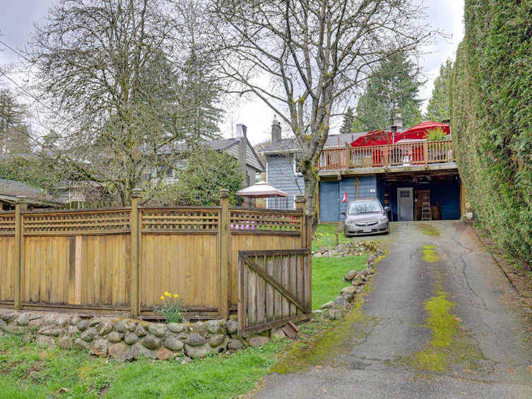 1263 Cloverley Street, North Vancouver, BC, V7L 1N7 - 30