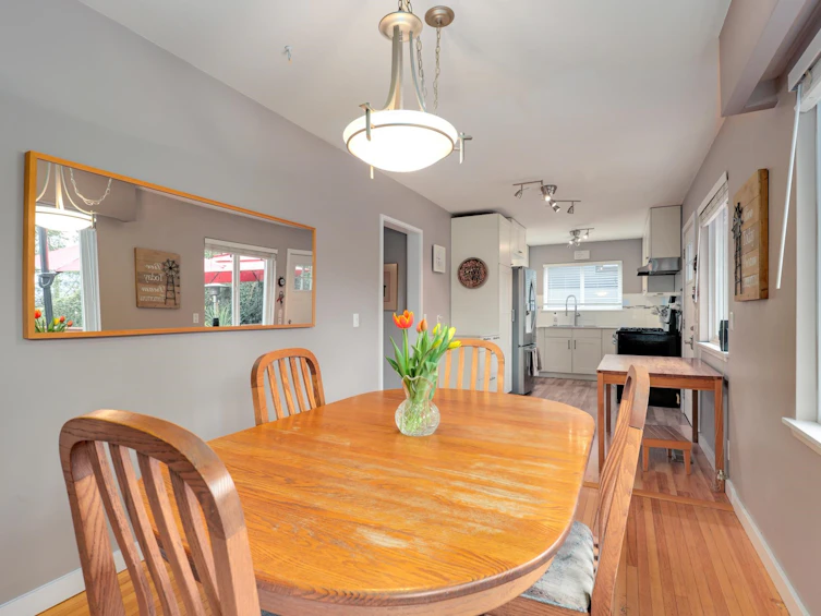 1263 Cloverley Street, North Vancouver, BC, V7L 1N7 - 7