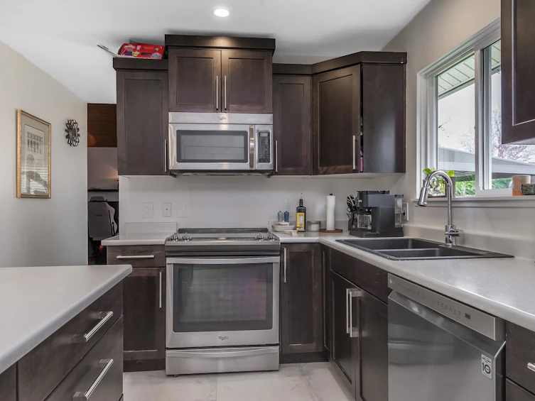 19212 Fairway Drive, Surrey, BC, V3S 5M8 - 6